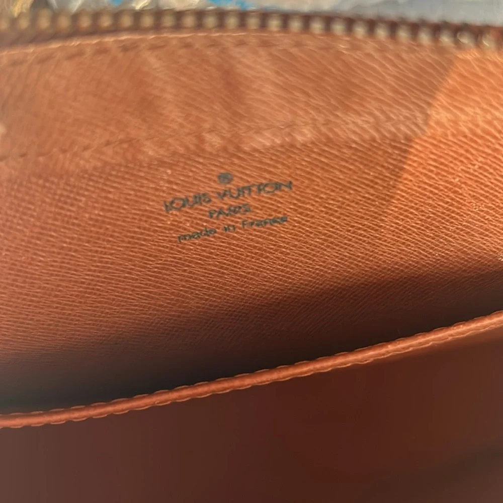 Louis Vuitton LOUIS VUITTON Clutch